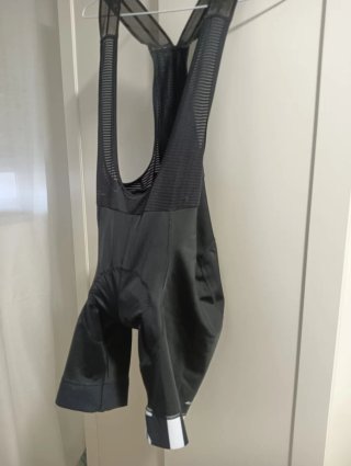 Maillot y culotte ciclismo Siroko Talla S