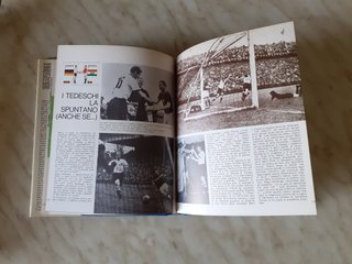 Libro "I mondiali di calcio" Fabbri editore 1974