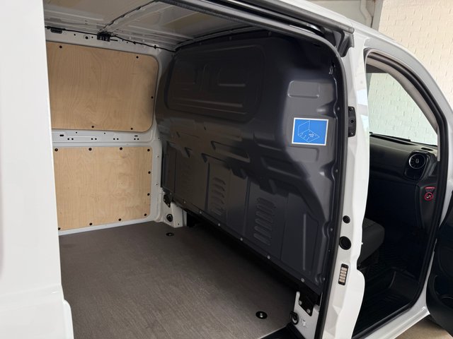 Mercedes-Benz Vito 114CDI PRO COMPACTA 2024