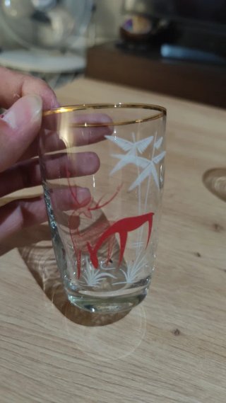 Vasos de cristal con grabado de animales