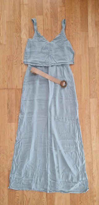Vestito Zara con cintura in regalo