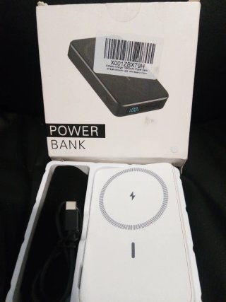 Power bank wireless bianco 10800mAh USB C senza fili