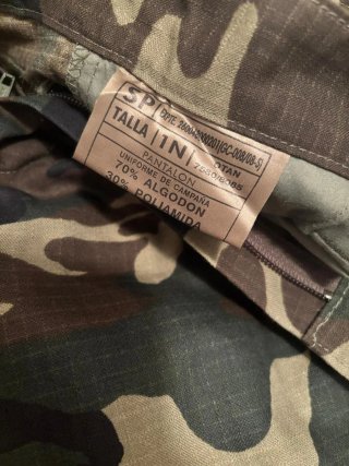 Ropa de camuflaje militar