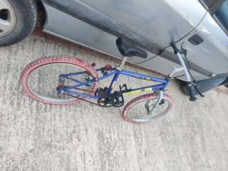 Bicicleta infantil BMX azul