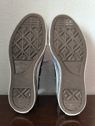 ZAPATILLAS CONVERSE TACHUELAS