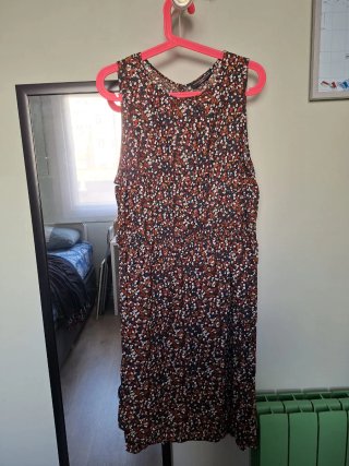 Vestido negro y blanco con estampado