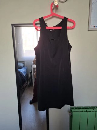 Vestido negro y blanco con estampado