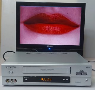 Video VHS Daewoo 6 cabezales. Como nuevo