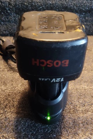 Atornillador Bosch + Maletín + Cargador + Batería
