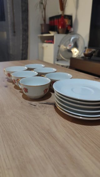 Set Tazas Vintage de Té Rosas Porcelana Borde Dora