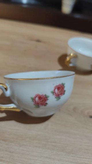 Set Tazas Vintage de Té Rosas Porcelana Borde Dora