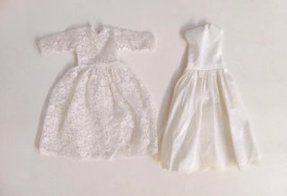 Antiguo vestido de encaje de novia años 70