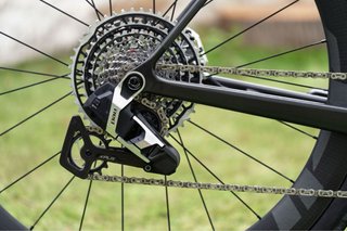 OPEN U.P.P.E.R. 2.0 – SRAM RED AXS XPLR 13v + ZIPP