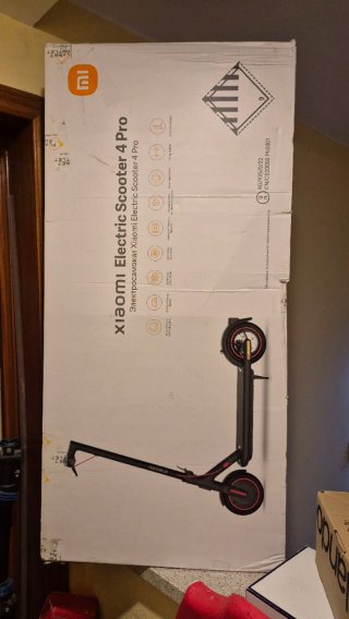 Caja Xiaomi Electric Scooter 4 Pro