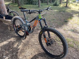 Bicicleta de montaña doble suspensión
