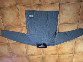 Camiseta manga larga azul