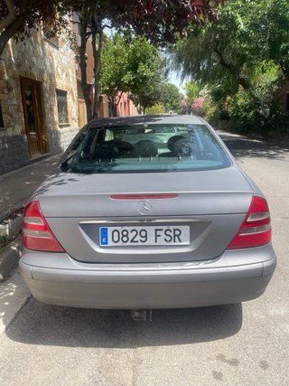 Mercedes-Benz Clase E 2005