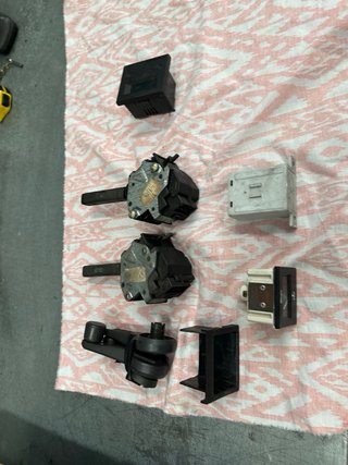 Piezas de gt turbo , varias , y plasticos interior