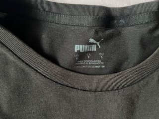 Camiseta Puma Negra Logo Rojo t-shirts talla S