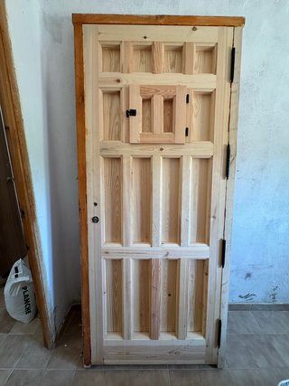 Puerta exterior madera