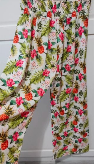 Pantalón palazzo estampado tropical