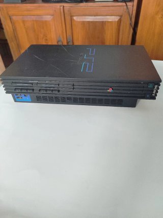 PlayStation 2 FAT SCPH-30004 PAL Negra