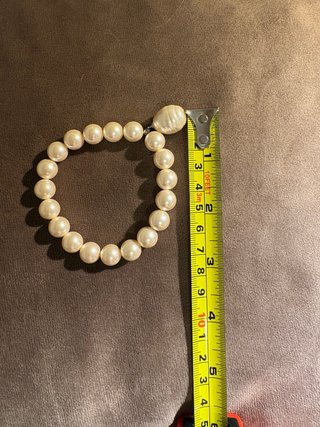 Pulsera de perlas con colgante