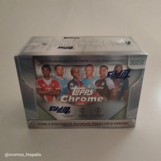Topps UCC Chrome 2025-26 caja 7 sobres