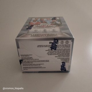 Topps UCC Chrome 2025-26 caja 7 sobres