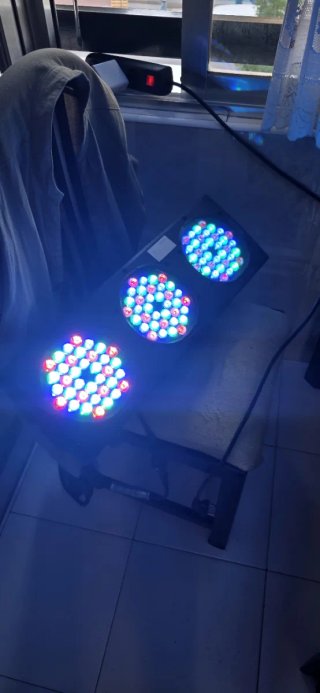 Proyector LED profesional Roxtar 180W IP65 DMX ext