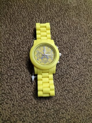 Reloj  Unisex Nuevo Amarillo