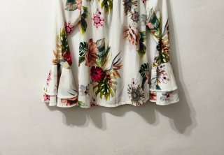 Blusa manga larga floreada crema mujer Talla M-L