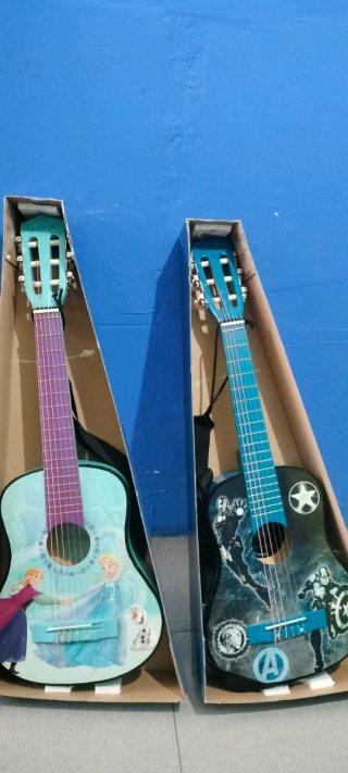 Guitarra para niño y niña