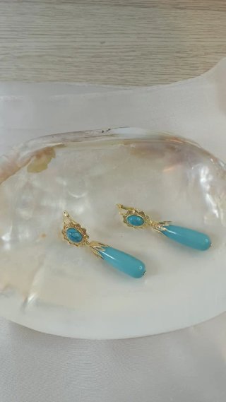 Pendientes vintage chapados en oro