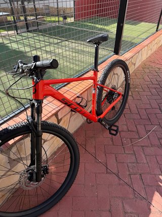 Bicicleta scott scale