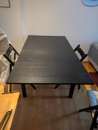 Mesa extensible IKEA madera negra