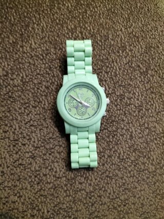 Reloj Q&Q Unisex Nuevo Verde