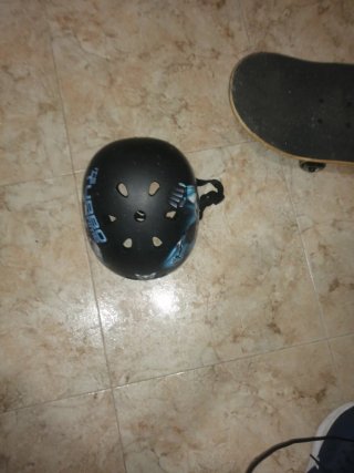 Skate + Casco
