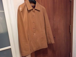 Chaquetón de cuero beige Talla M