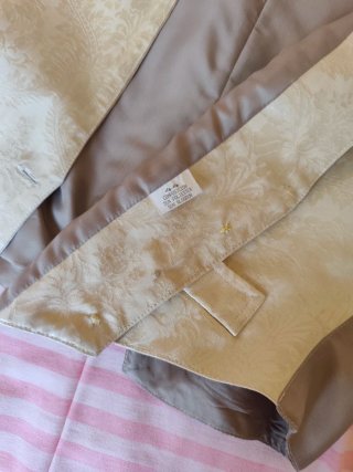 Chaleco brocado beige/dorado talla 44