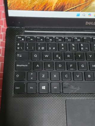 Dell XPS 9350 I5 8GB 256GB SSD