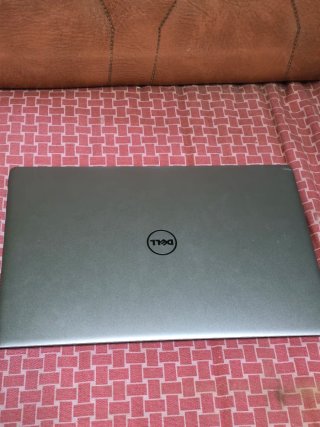 Dell XPS 9350 I5 8GB 256GB SSD