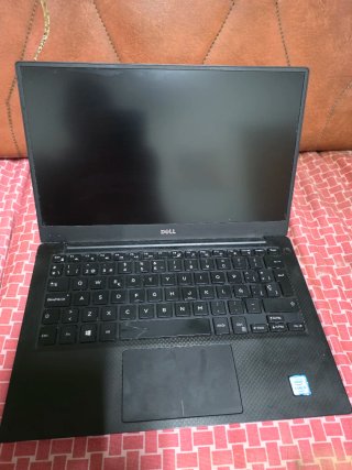 Dell XPS 9350 I5 8GB 256GB SSD