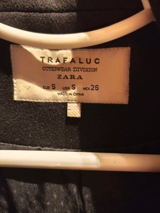 Abrigo Zara Negro