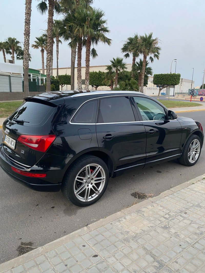 Audi Q5 2011 - foto 1