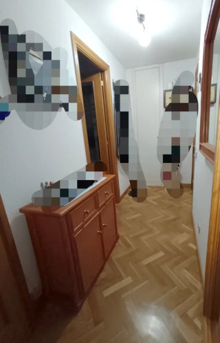 Mueble recibidor madera y mimbre