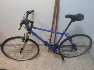 Bicicleta híbrida adulto azul