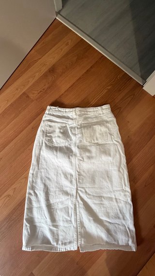 Falda vaquera blanca midi