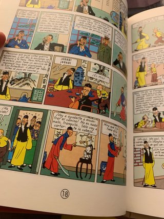 El Loto Azul/ the Blue Lotus (Tintin) (Spanish ...