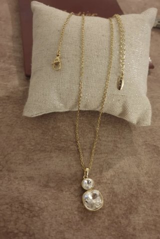Collar y colgante chapado en oro 18